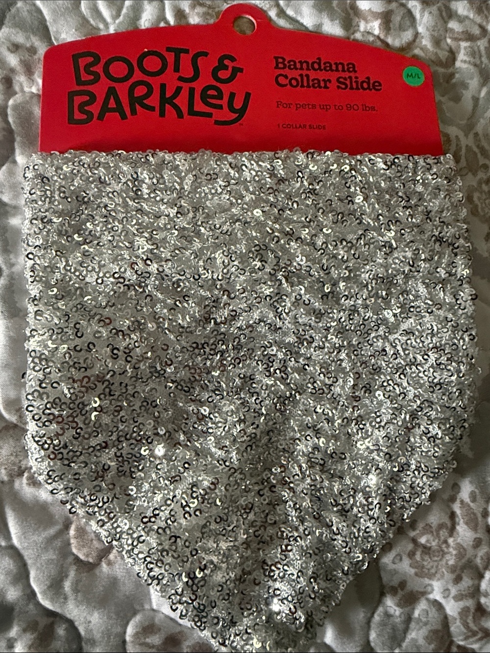NWT Boots & Barkley Bandana Collar Slide for pets up to 90 lbs